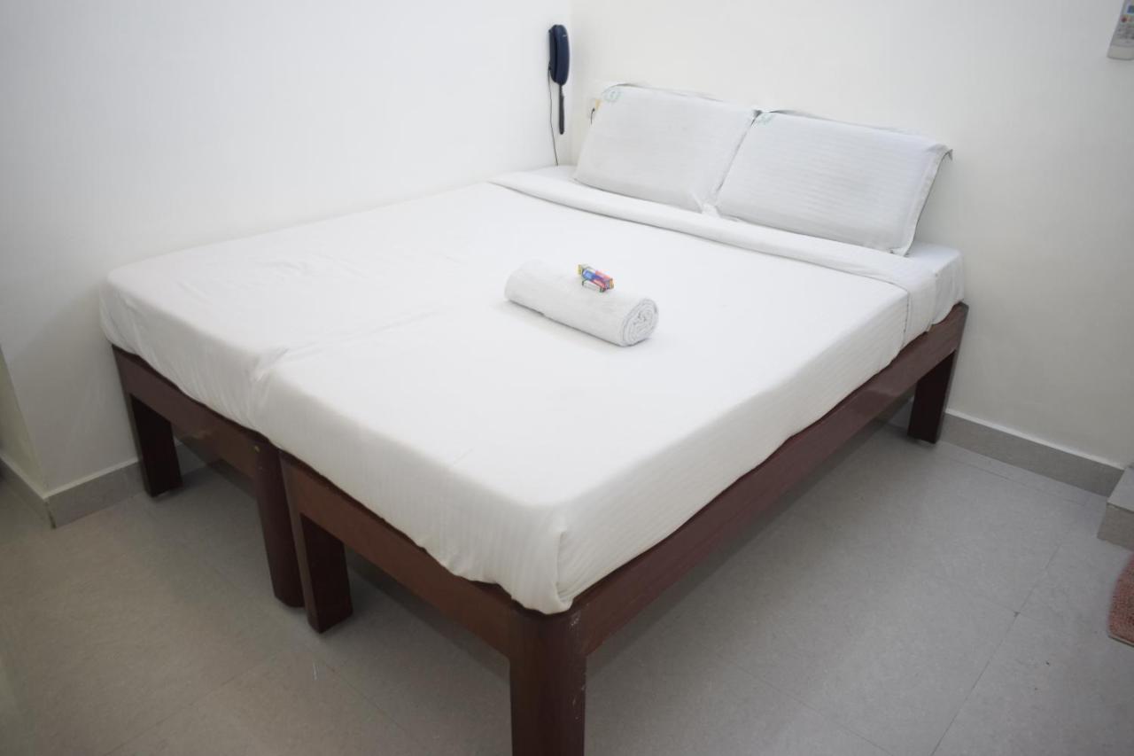 Sakthi Guest House Пондичерри Экстерьер фото