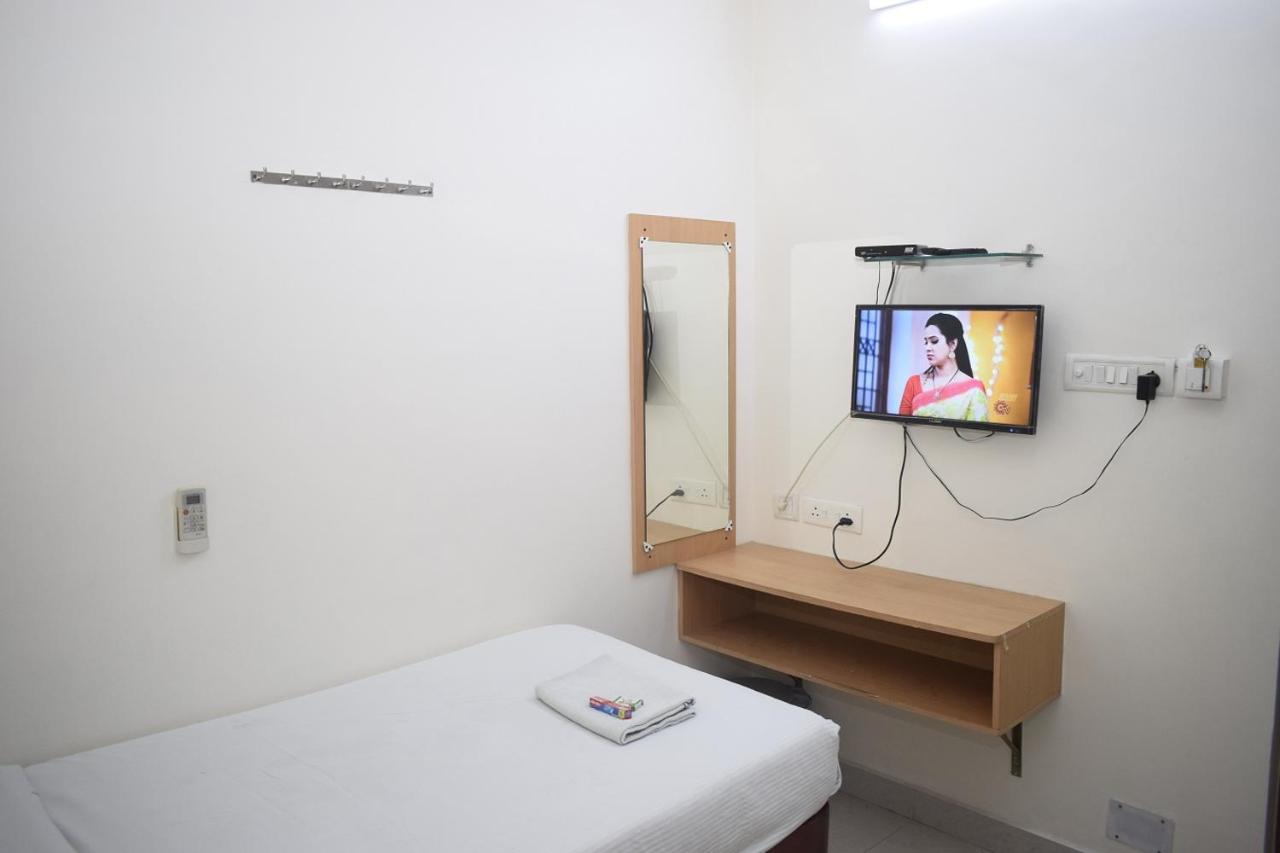 Sakthi Guest House Пондичерри Экстерьер фото