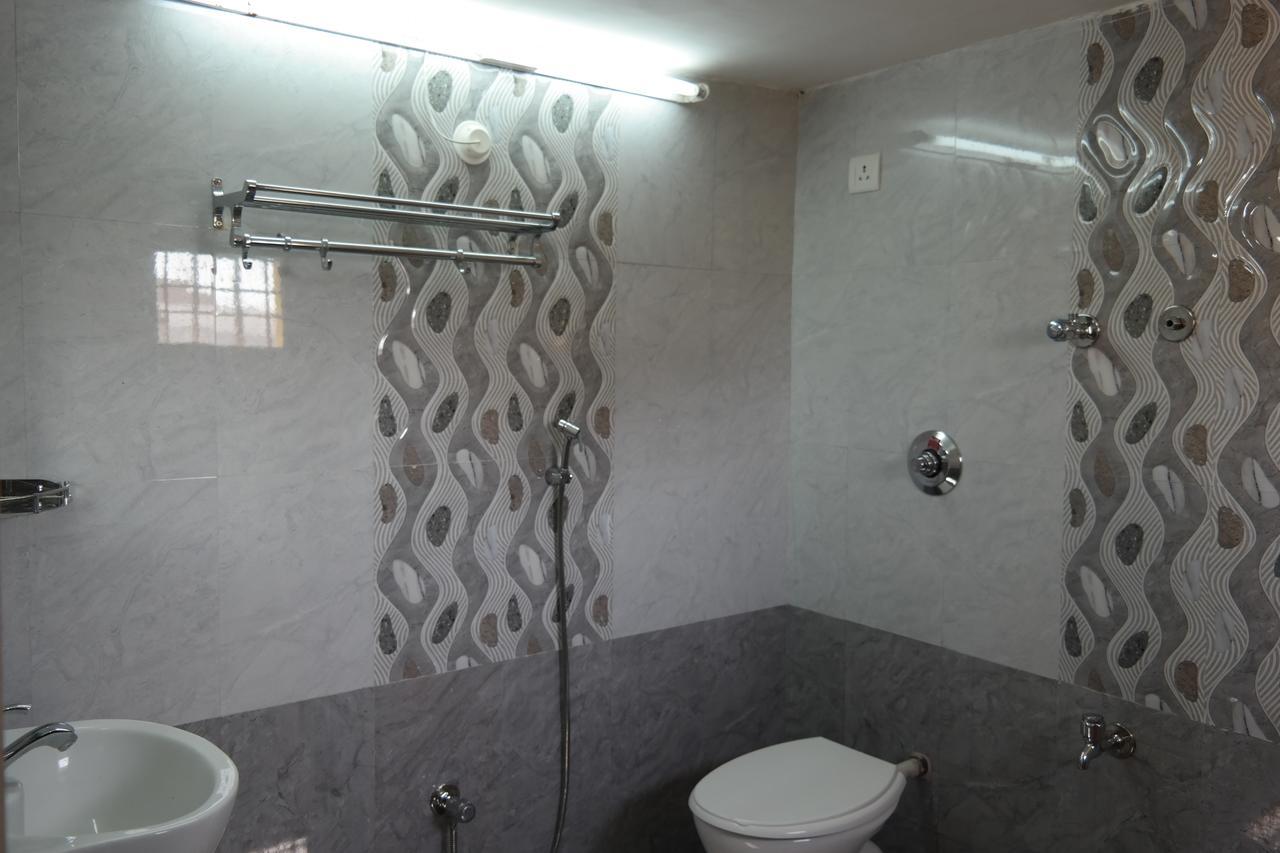 Sakthi Guest House Пондичерри Экстерьер фото
